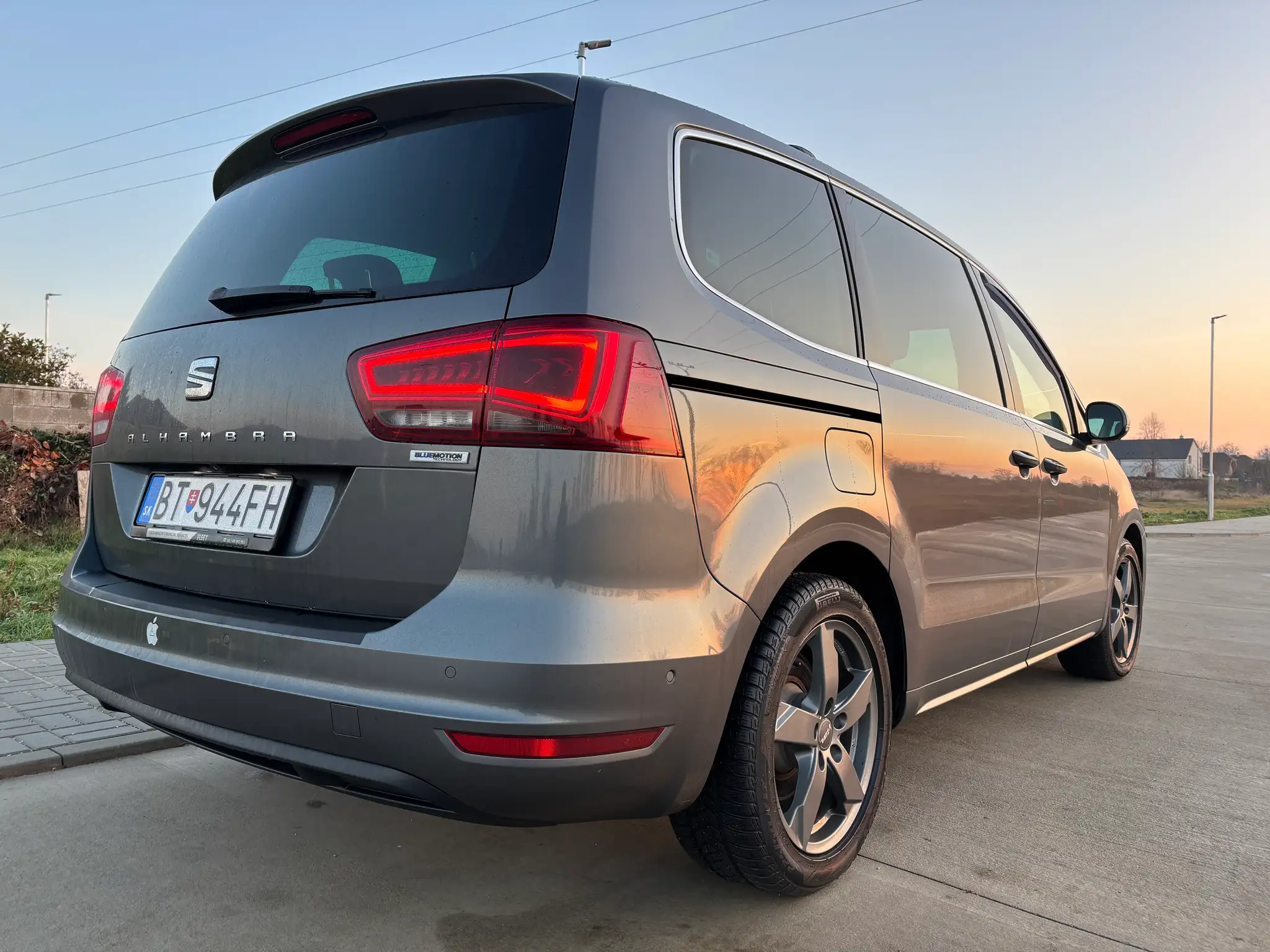 Vehicle image, number 1