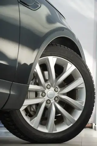 Vehicle image thumbnail, number 9