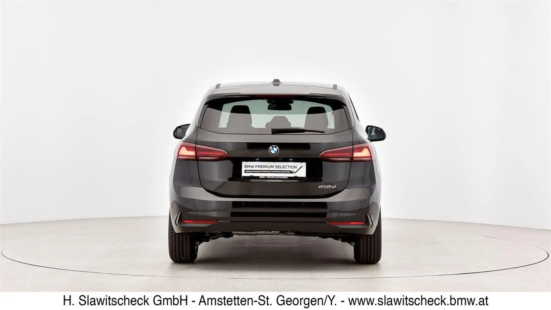 Vehicle image, number 4