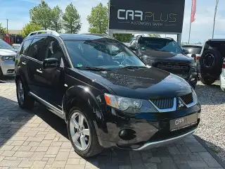 Vehicle image thumbnail, number 3