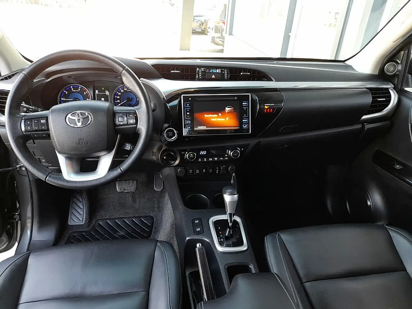Vehicle image, number 3