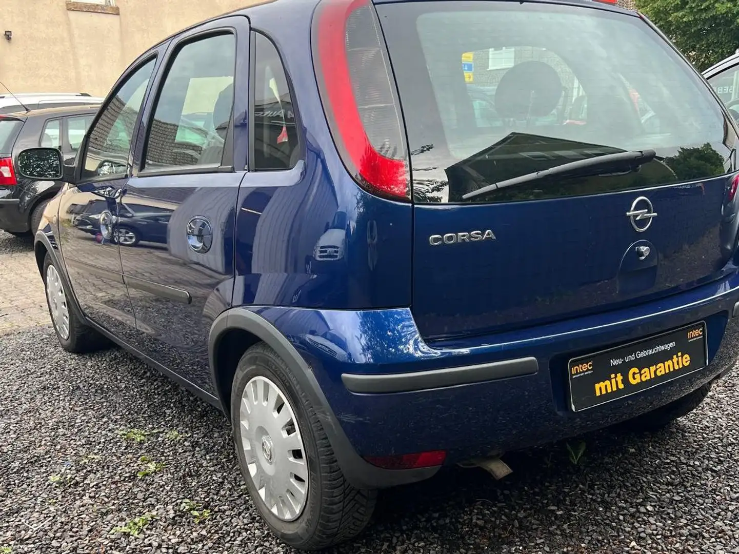 Vehicle image, number 9