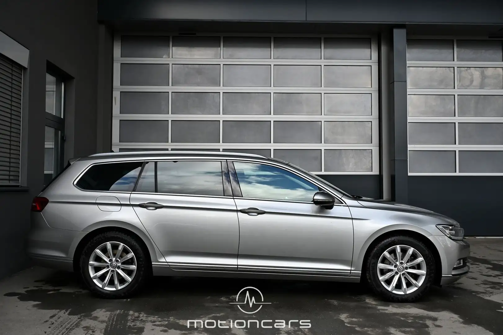 Vehicle image, number 5