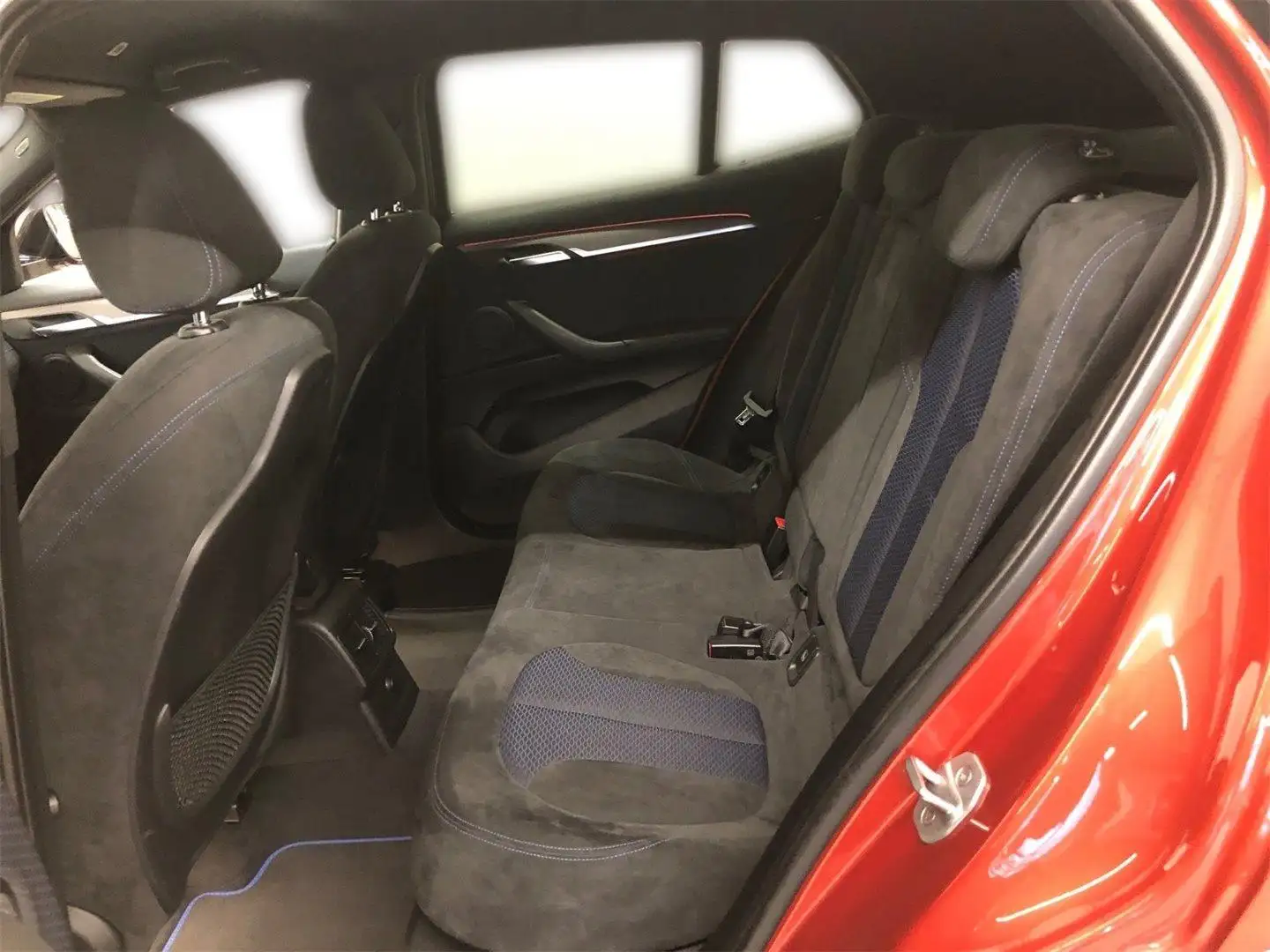 Vehicle image, number 7