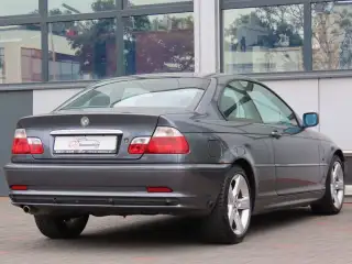 Vehicle image thumbnail, number 3