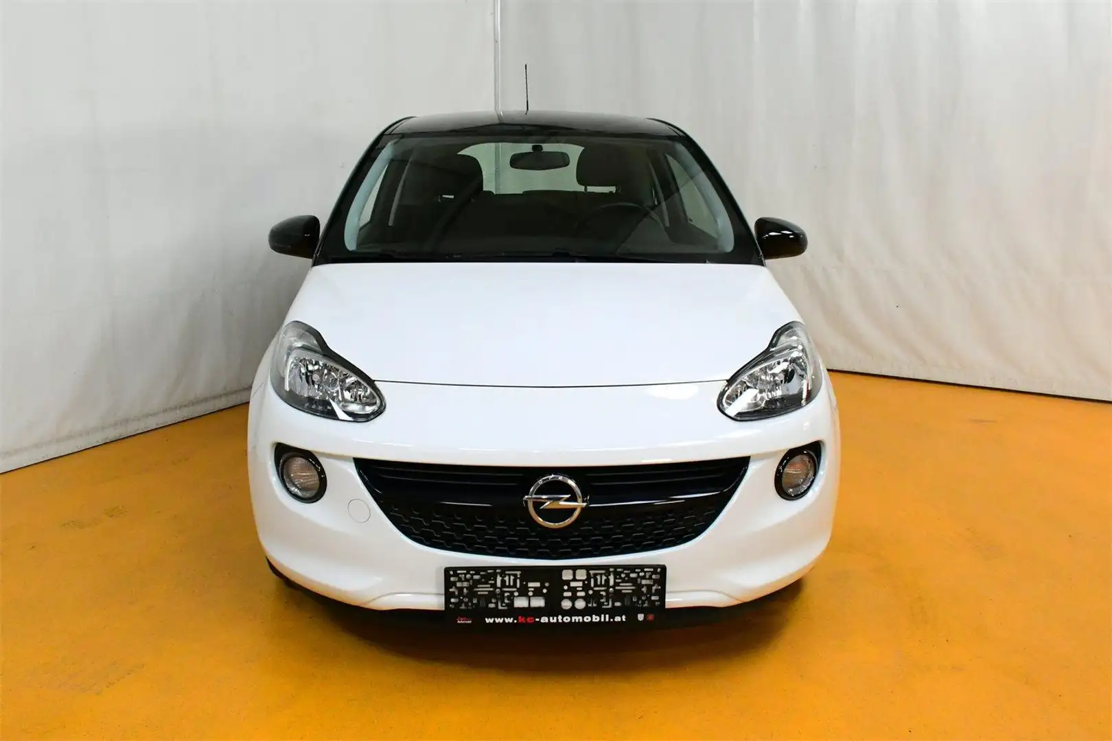 Vehicle image, number 2