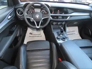 Vehicle image thumbnail, number 9