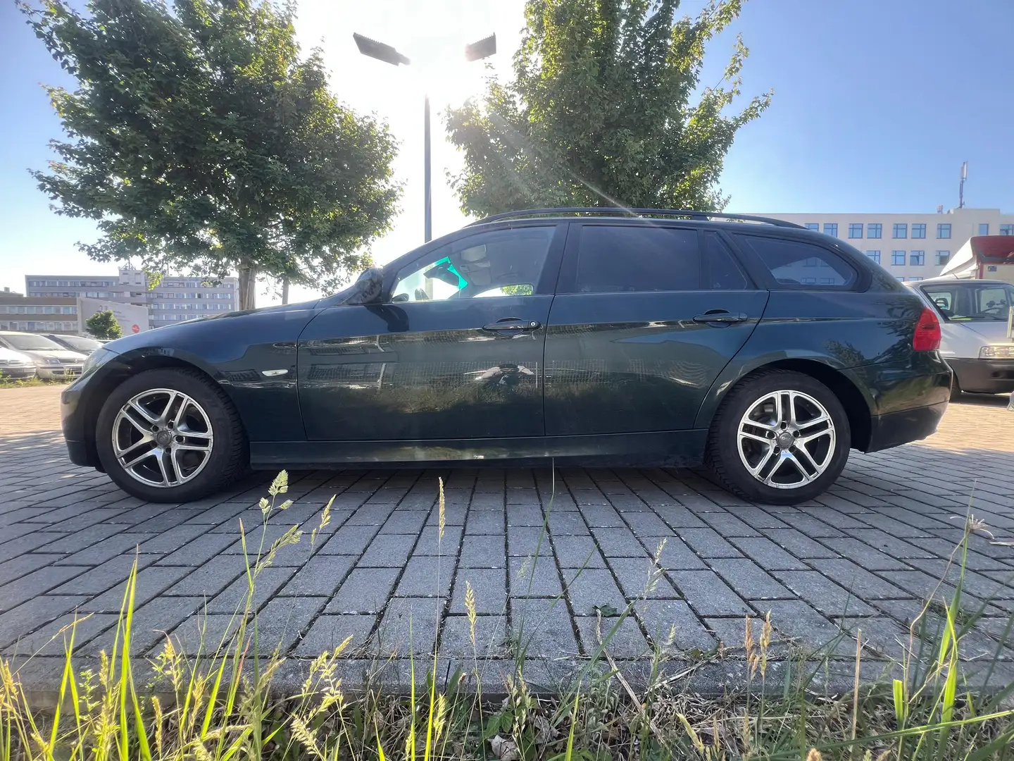 Vehicle image, number 4