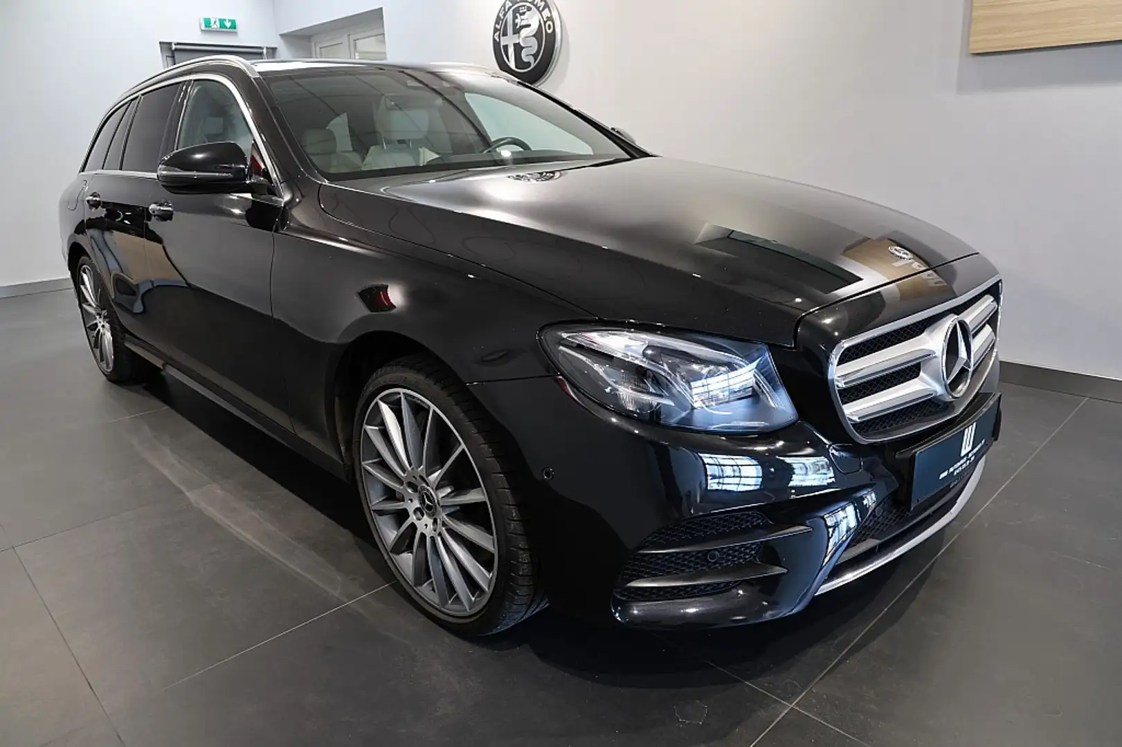 Vehicle image, number 7