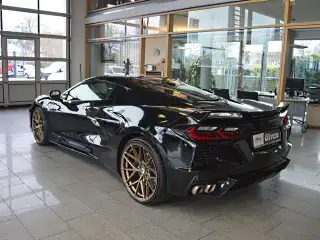 Vehicle image thumbnail, number 6