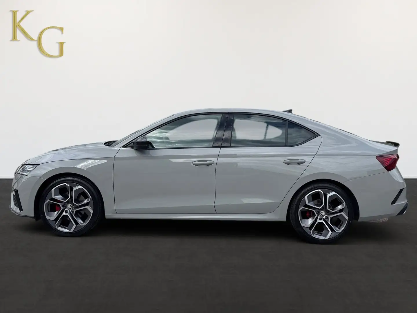 Vehicle image, number 4