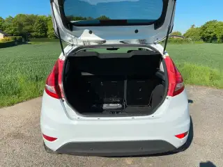 Vehicle image thumbnail, number 5
