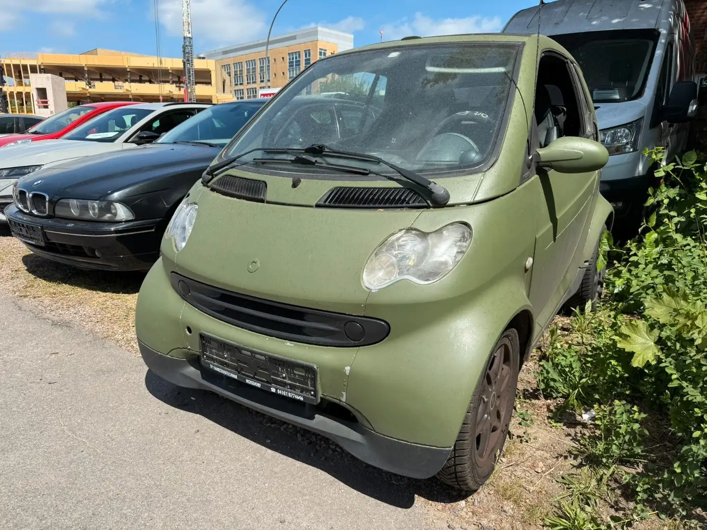 Vehicle image, number 2
