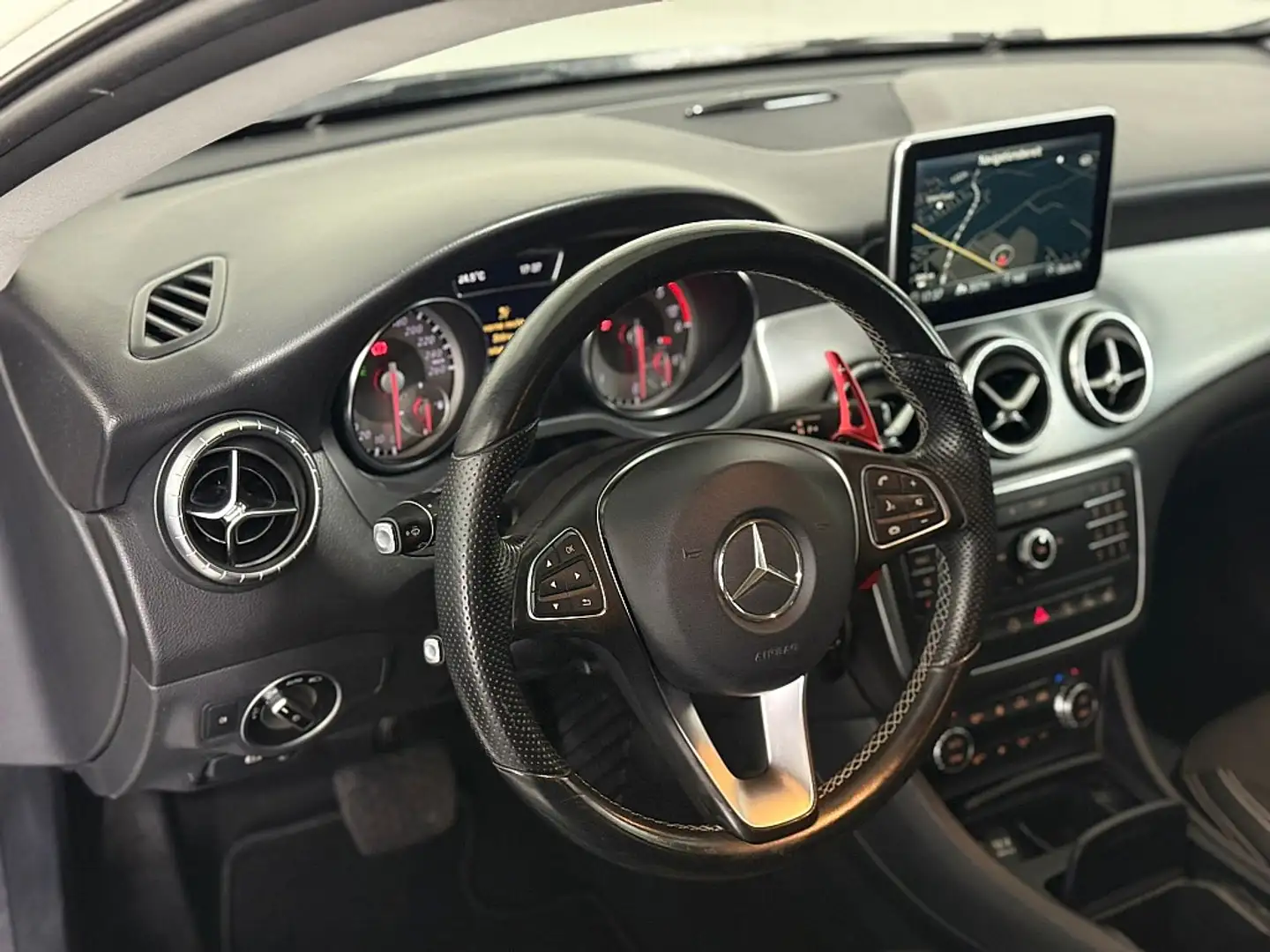 Vehicle image, number 9