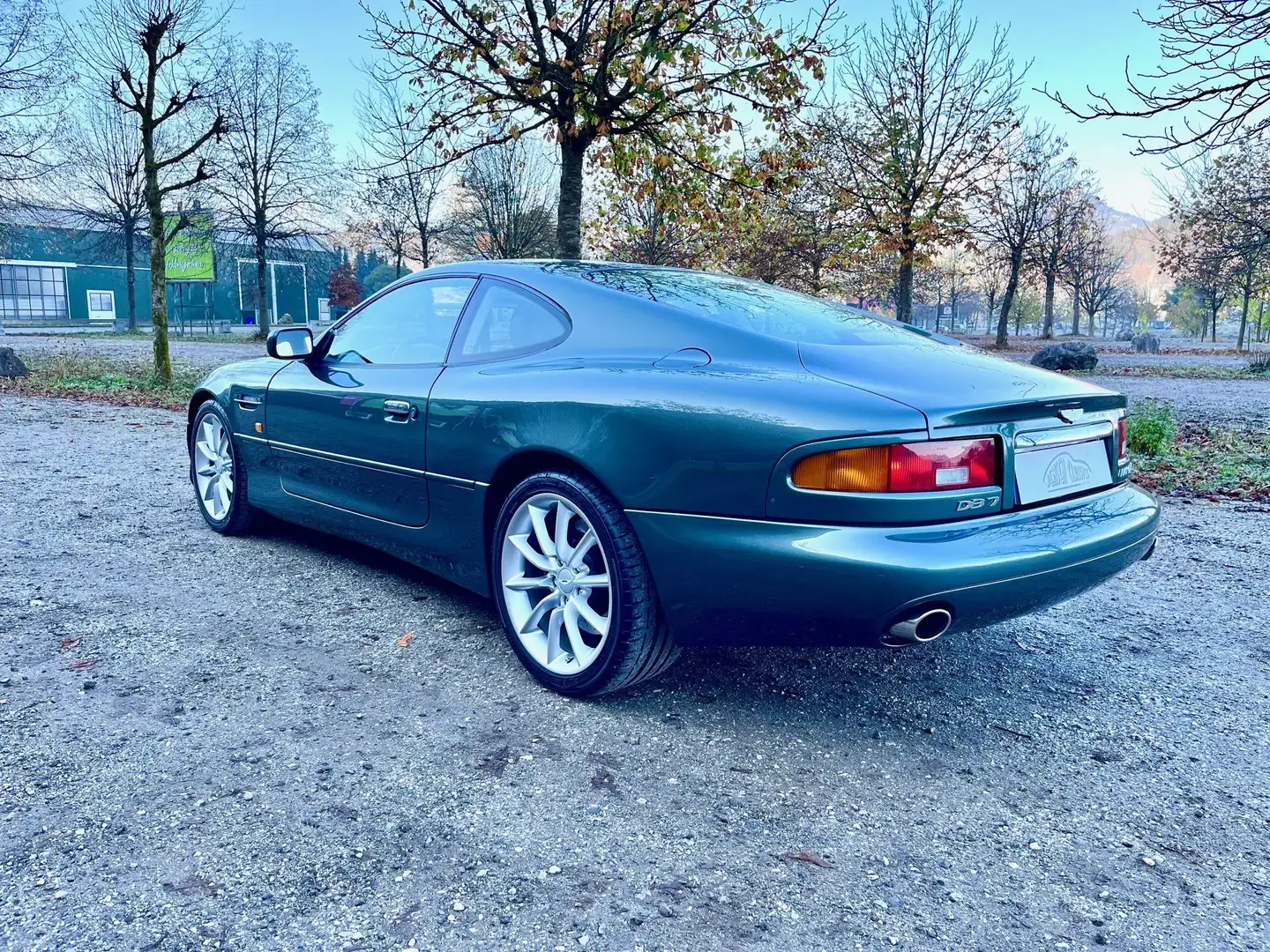 Vehicle image, number 2