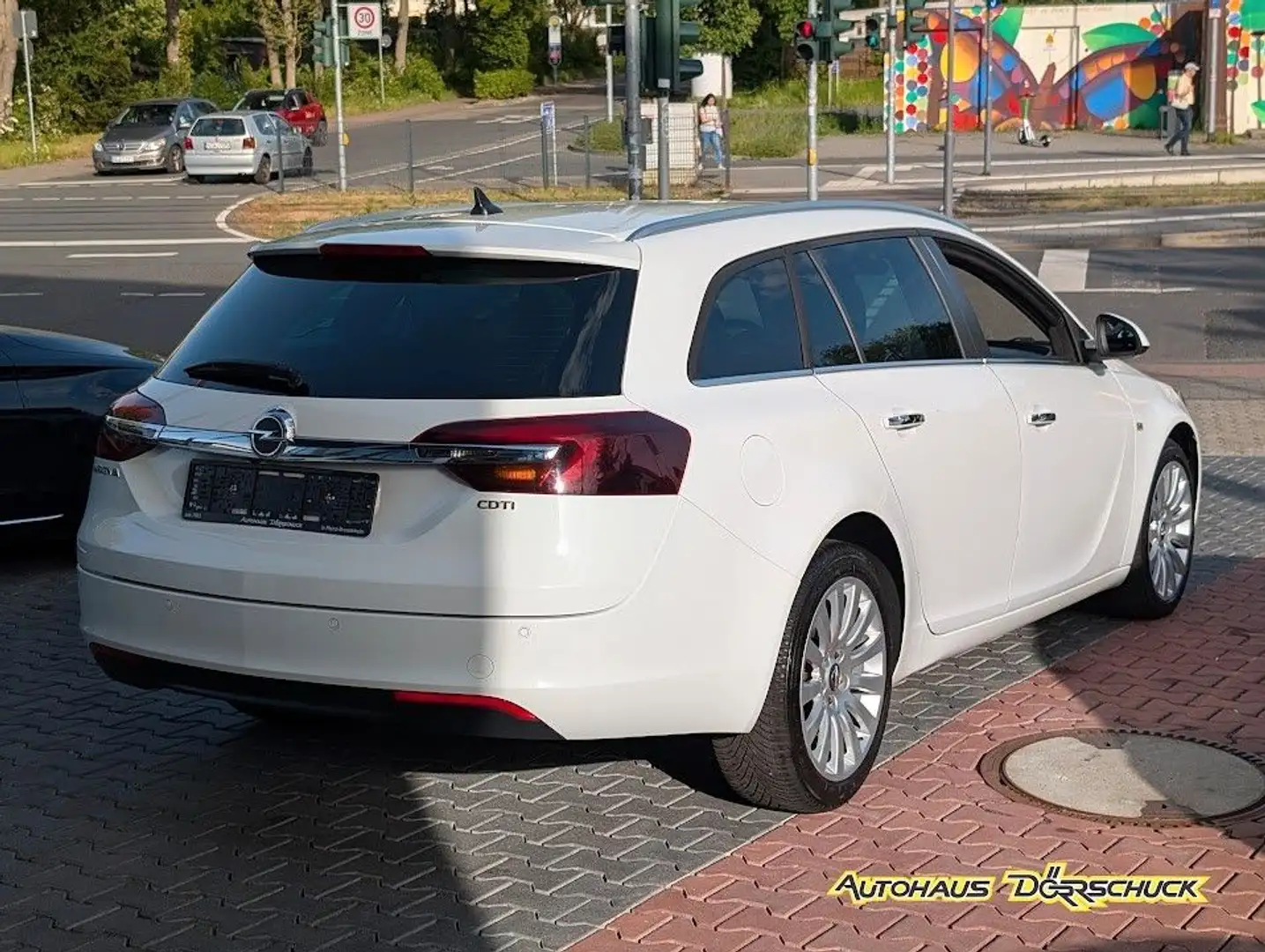 Vehicle image, number 3