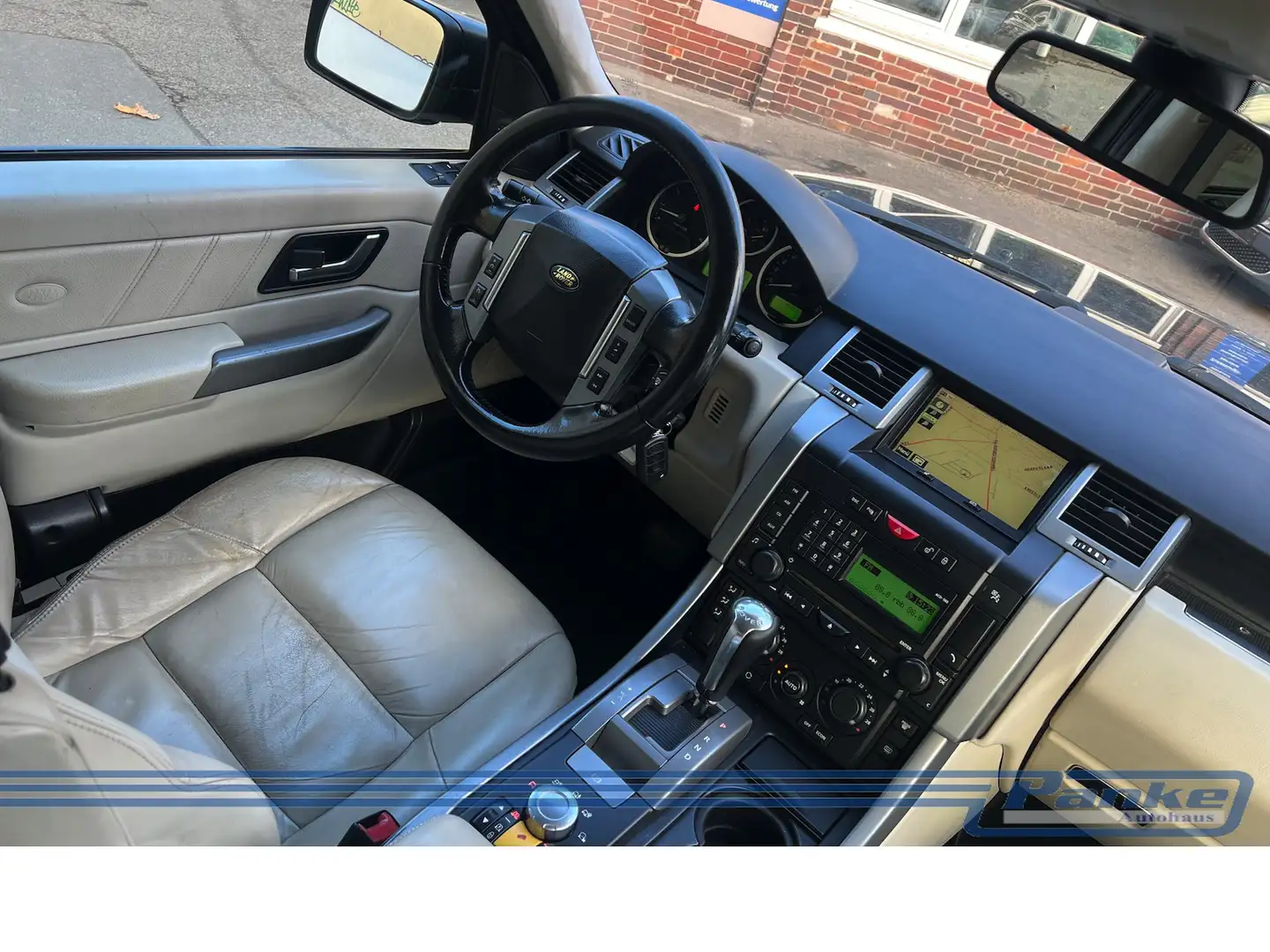 Vehicle image, number 3