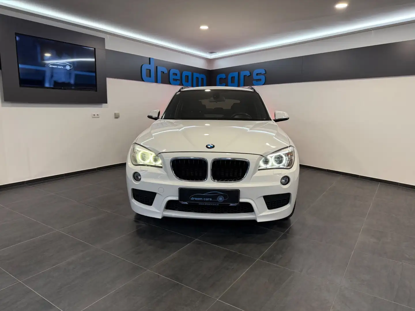 Vehicle image, number 3