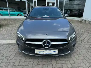 Vehicle image thumbnail, number 8