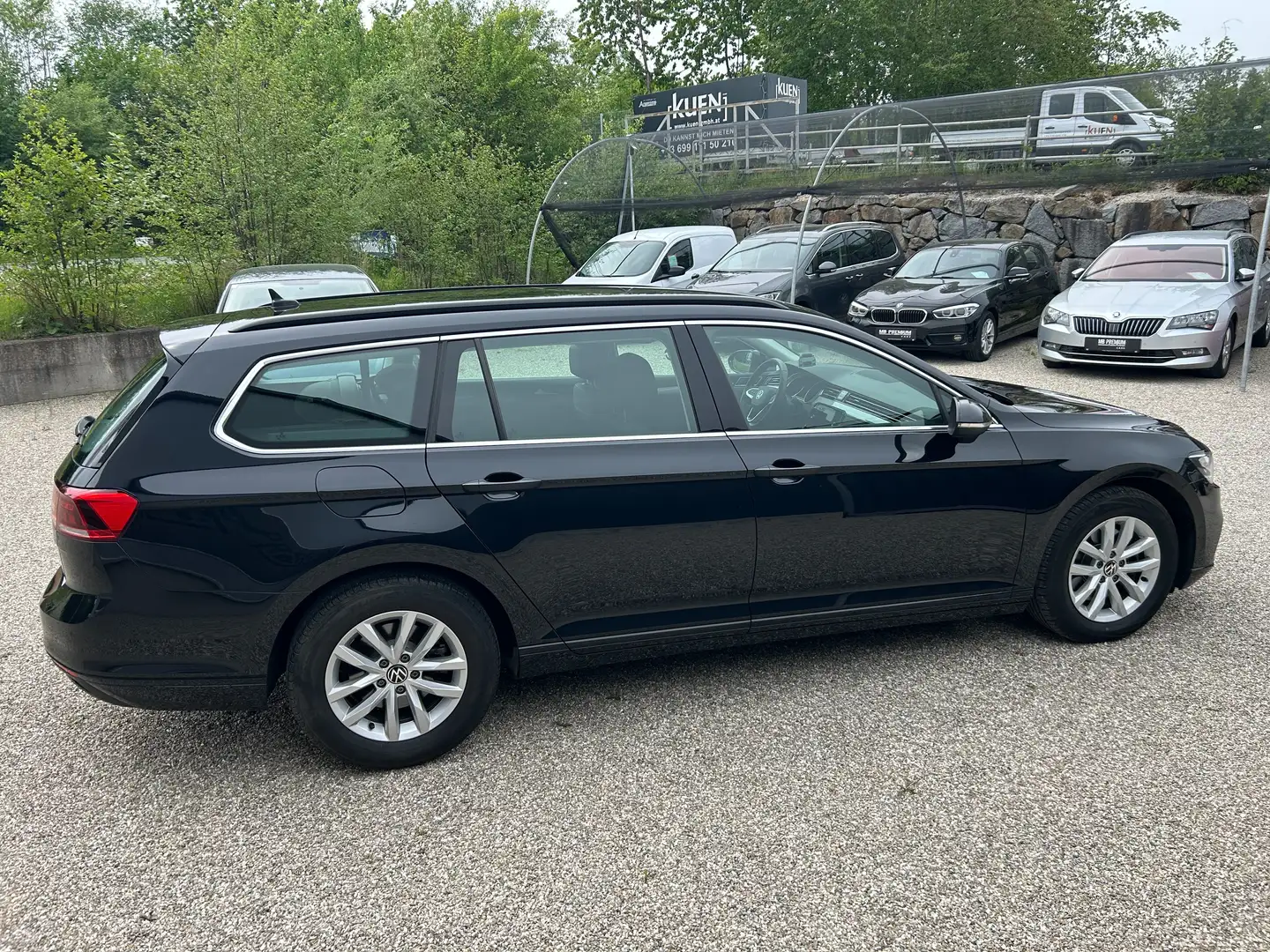 Vehicle image, number 11