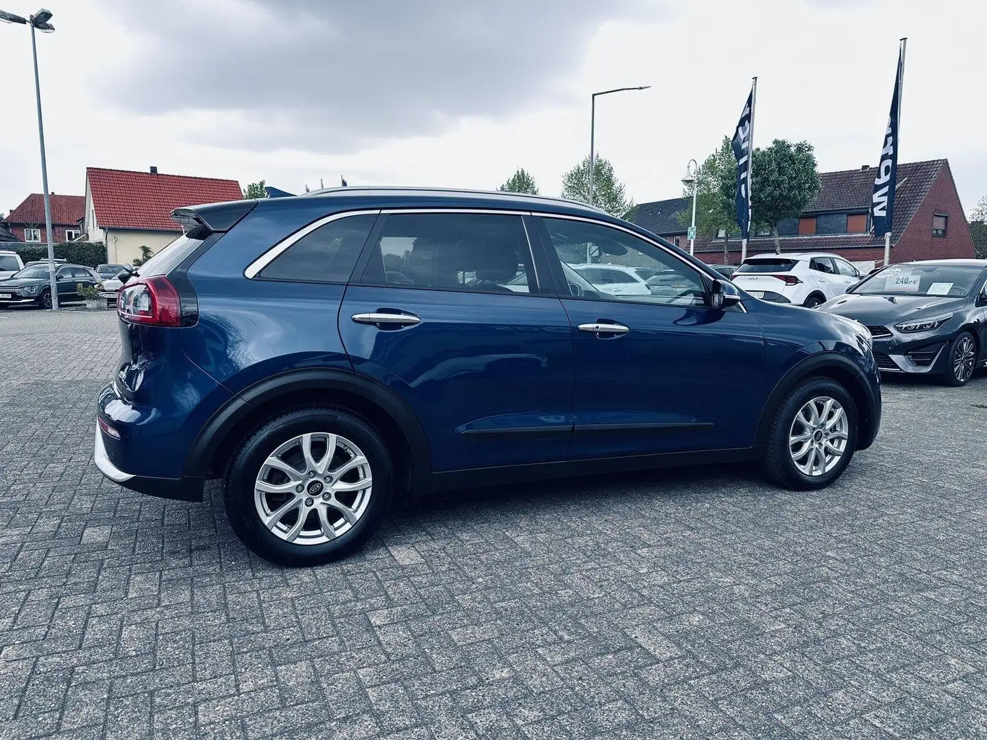 Vehicle image, number 5