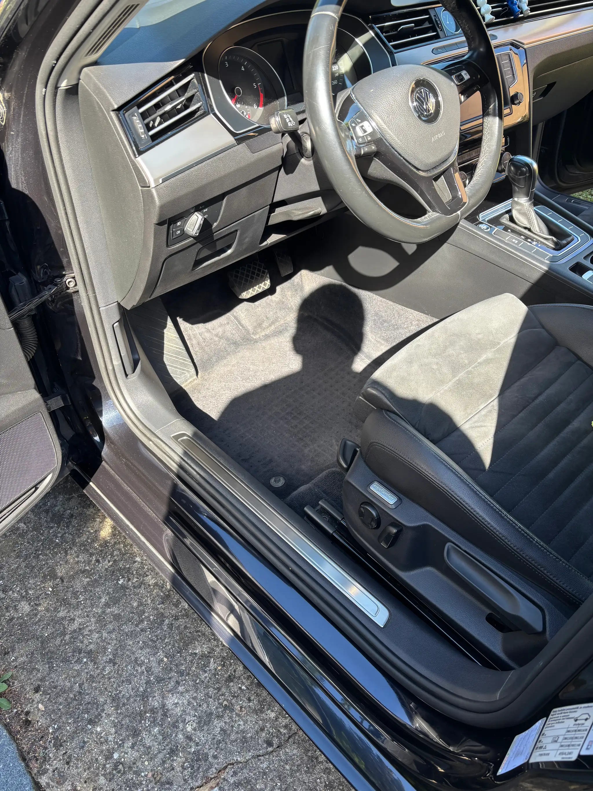 Vehicle image, number 9