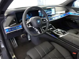 Vehicle image thumbnail, number 12