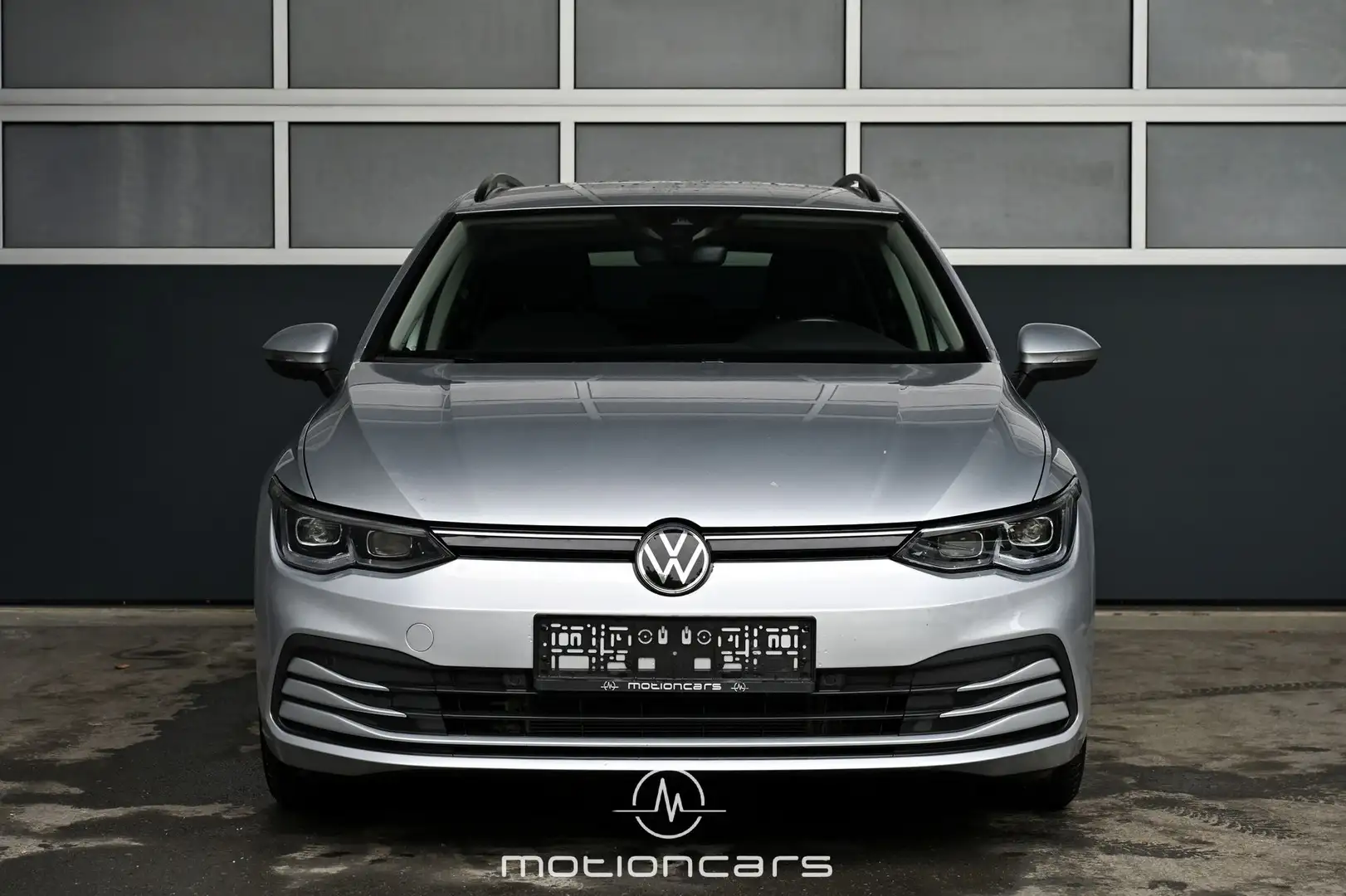Vehicle image, number 3