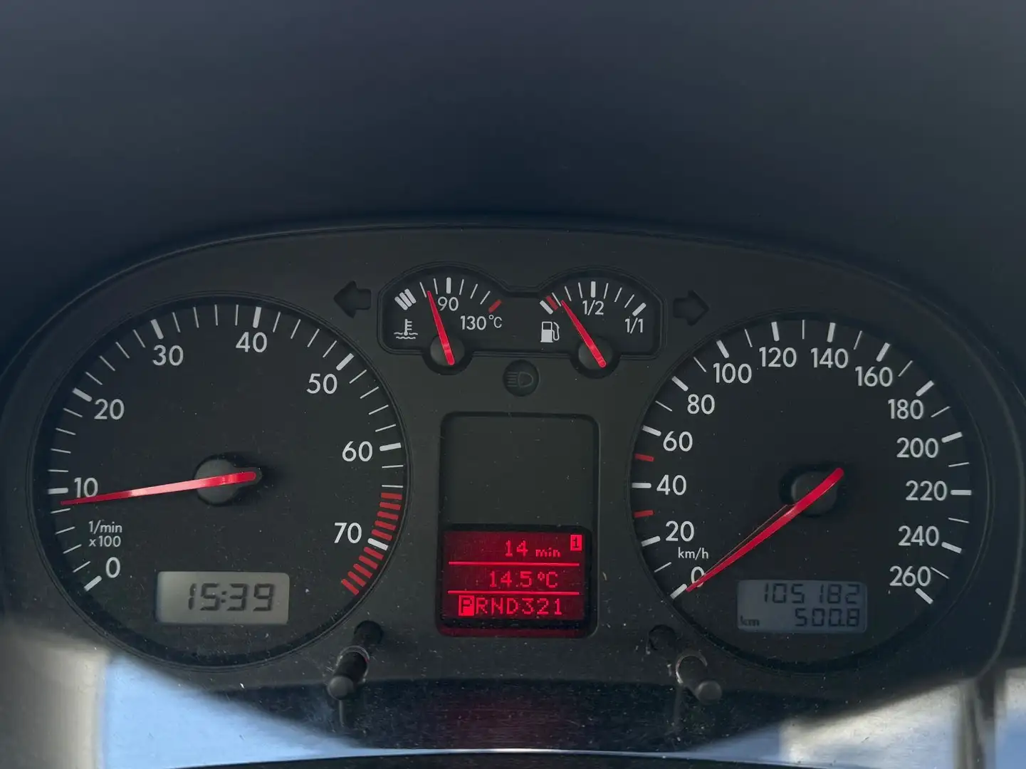 Vehicle image, number 12