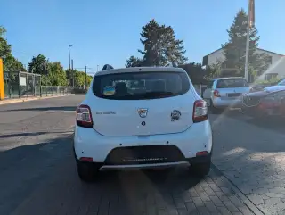 Vehicle image thumbnail, number 5