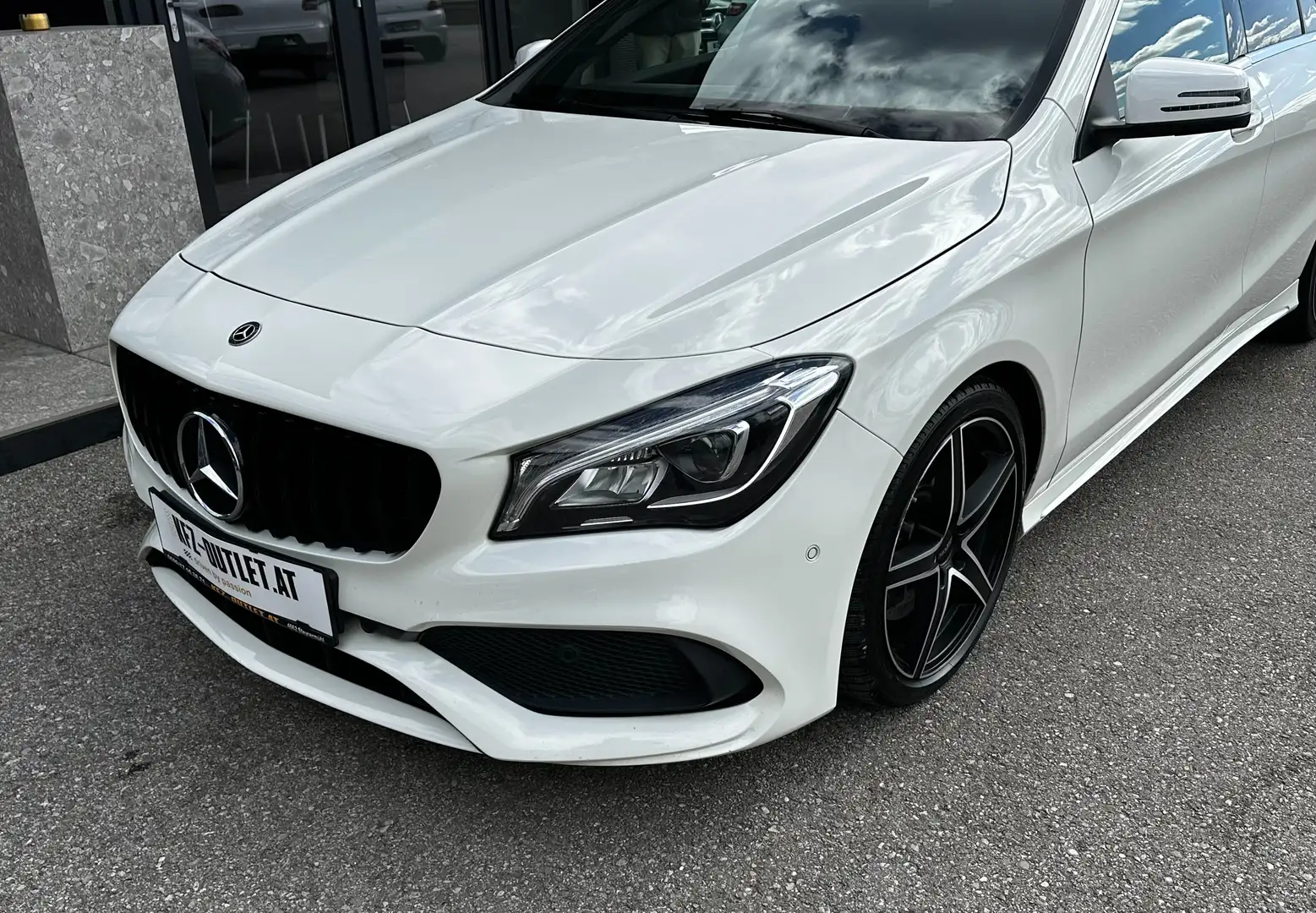 Vehicle image, number 5