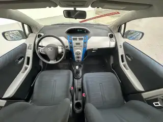 Vehicle image thumbnail, number 13
