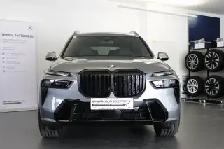 Vehicle image thumbnail, number 2