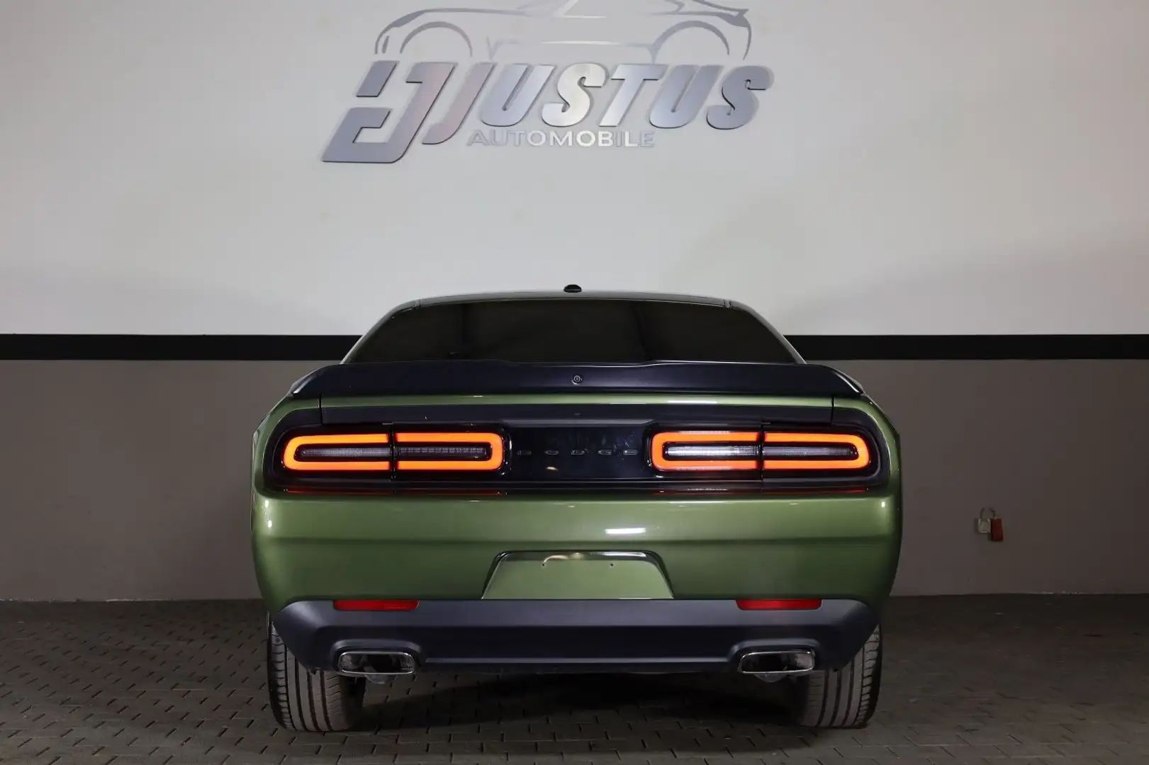Vehicle image, number 5