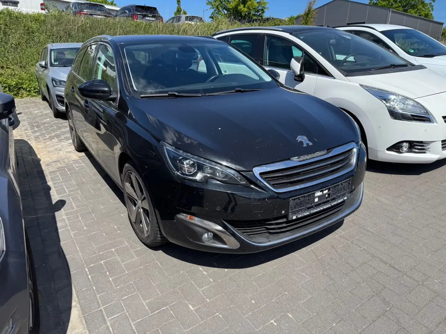 Vehicle image, number 3