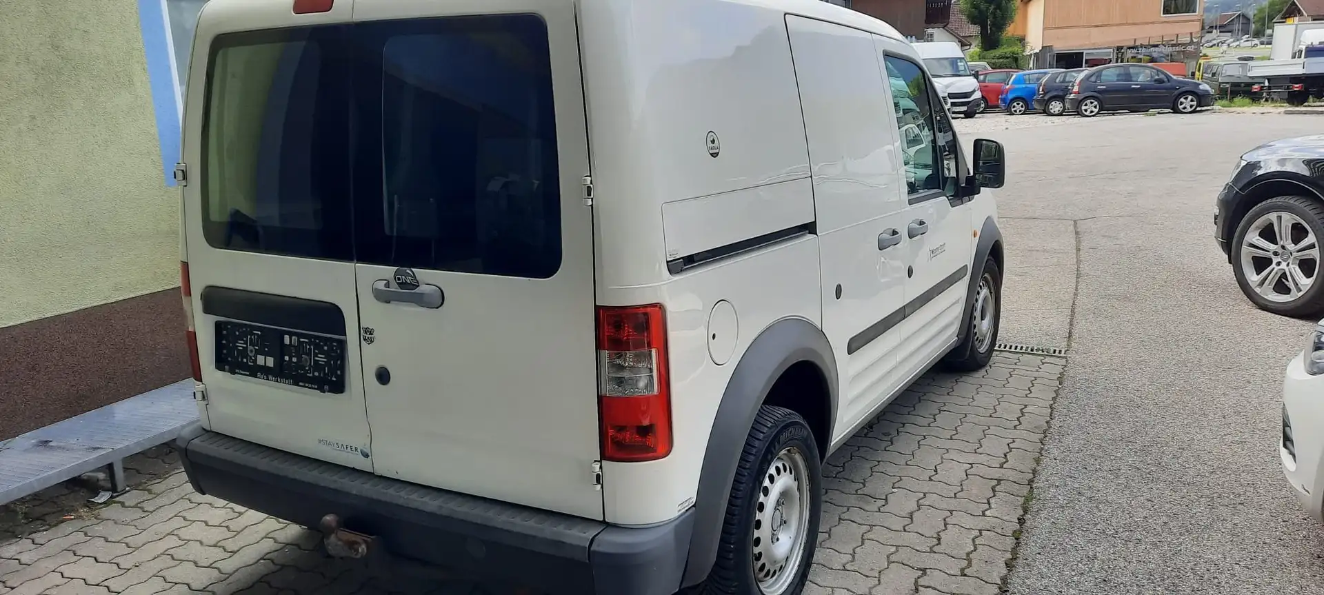 Vehicle image, number 7