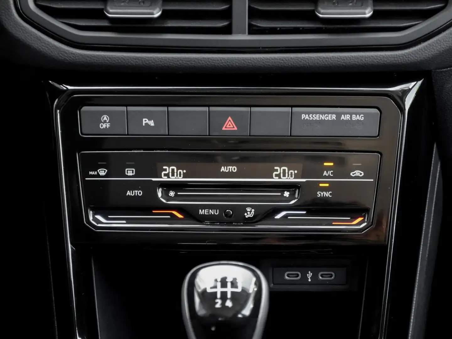 Vehicle image, number 8
