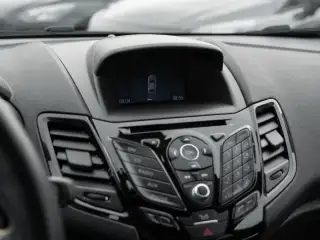 Vehicle image thumbnail, number 12