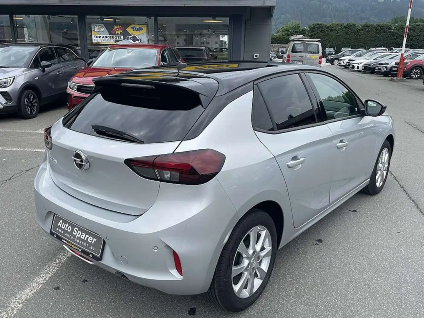 Vehicle image, number 4