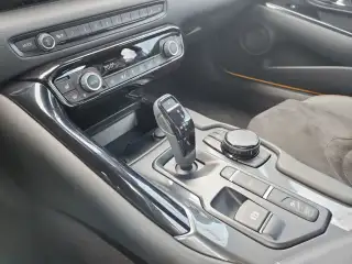 Vehicle image thumbnail, number 17