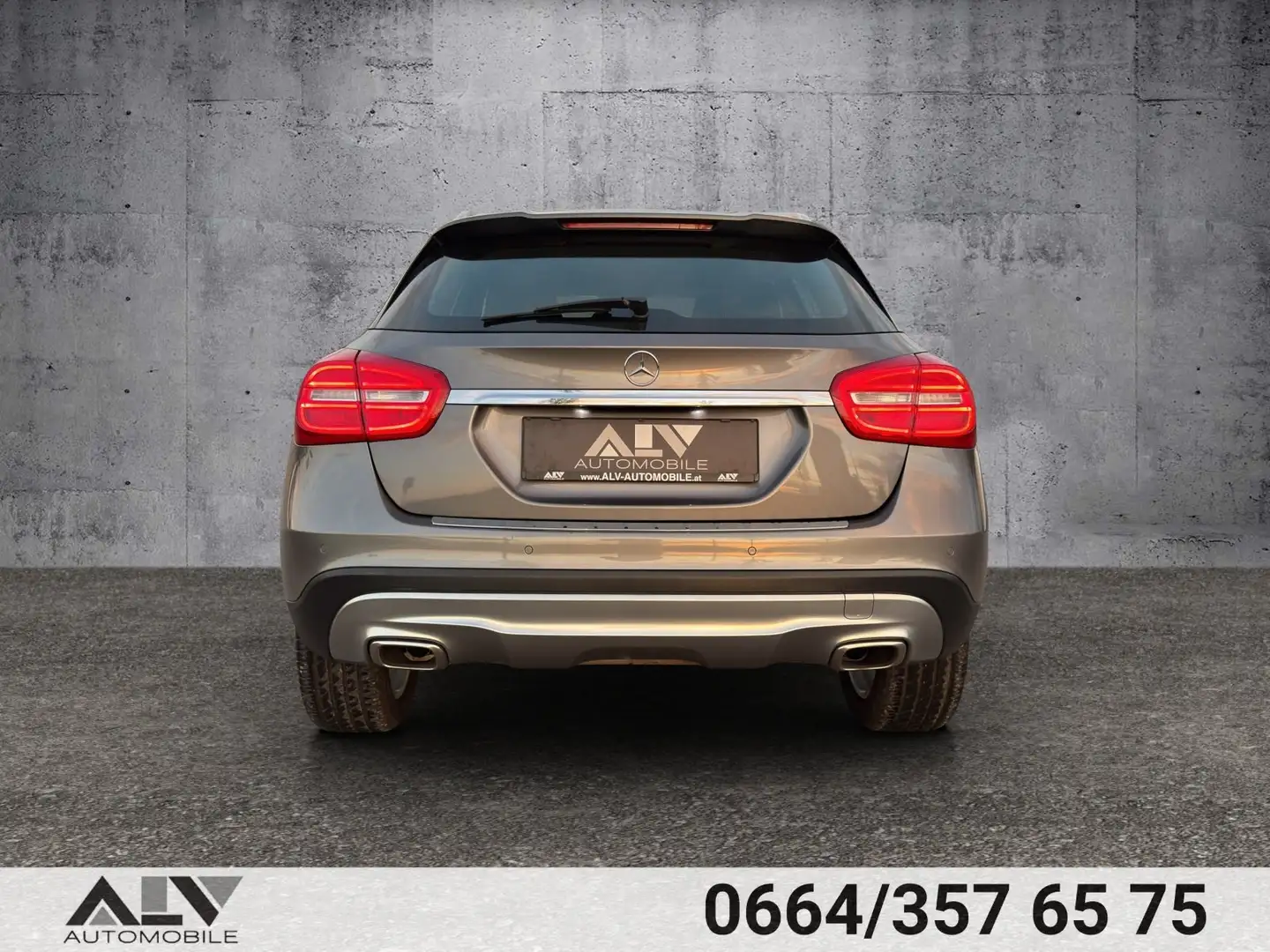 Vehicle image, number 6