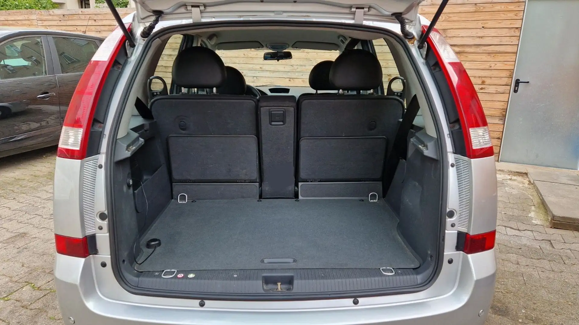 Vehicle image, number 7