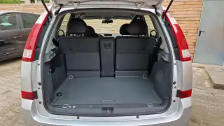 Vehicle image thumbnail, number 7