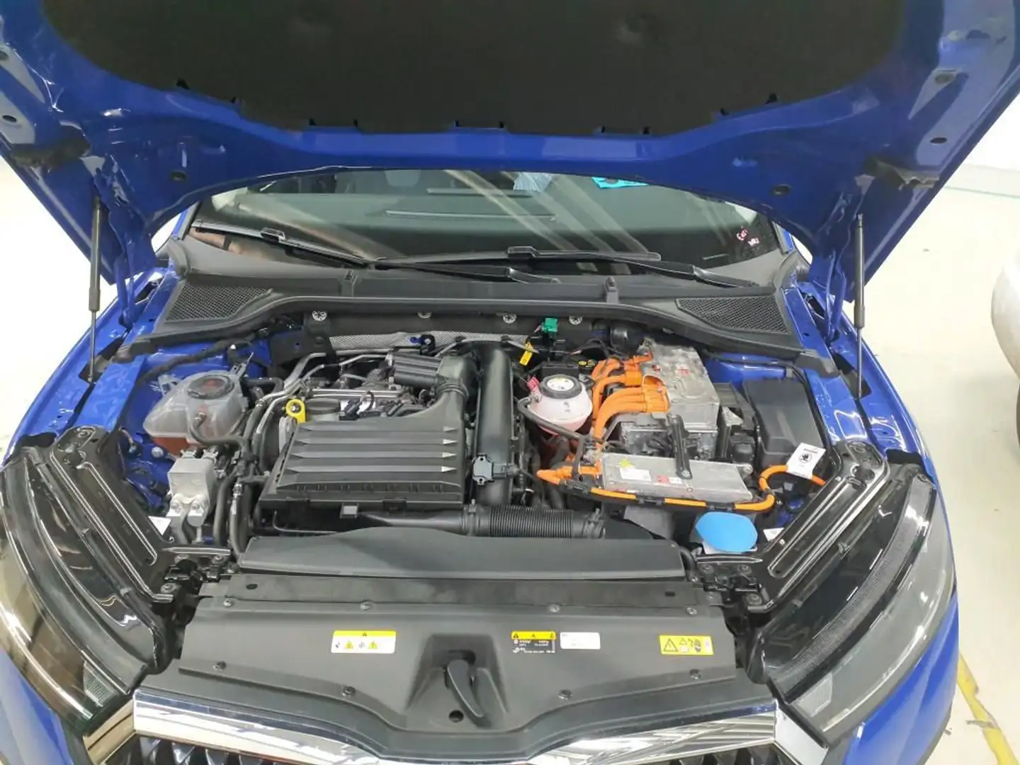 Vehicle image, number 5