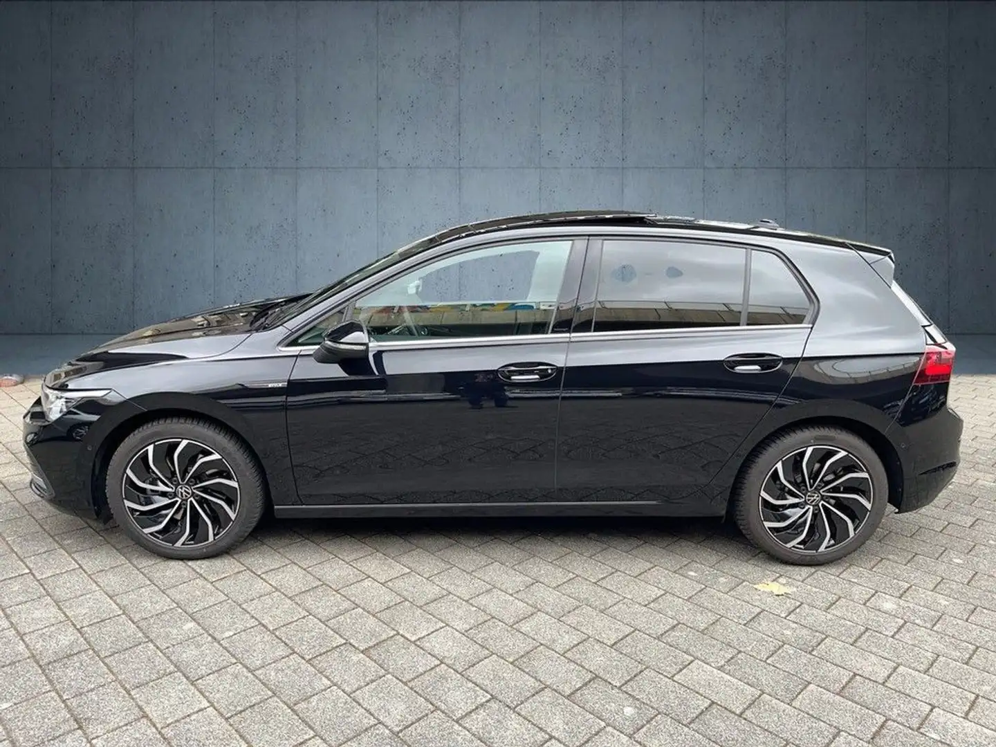 Vehicle image, number 3