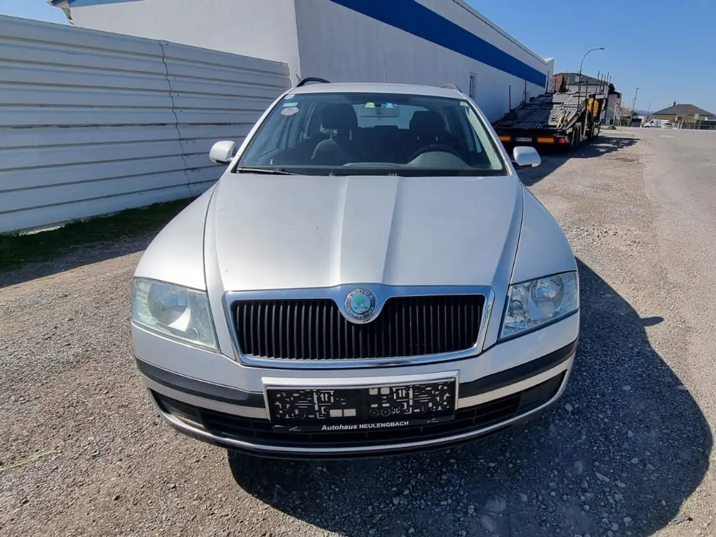 Vehicle image, number 2
