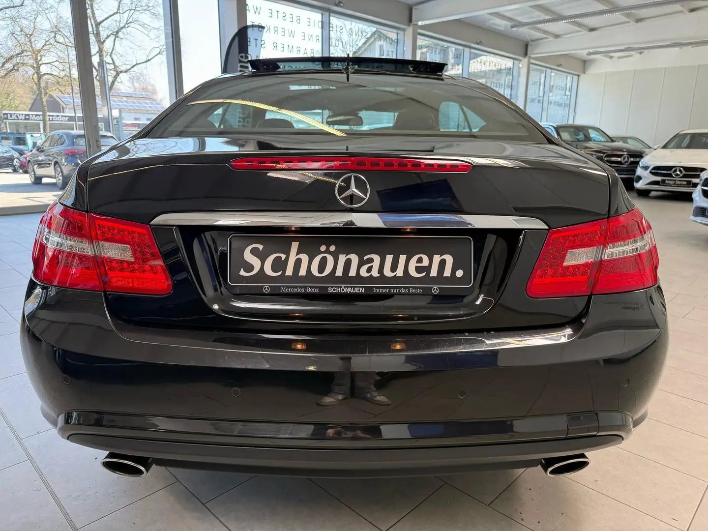 Vehicle image, number 5