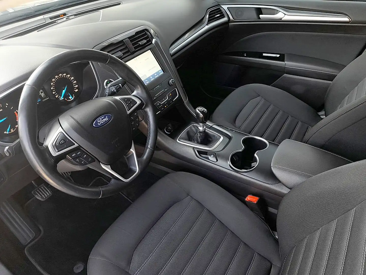 Vehicle image, number 9