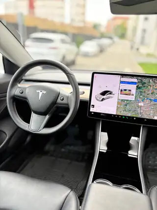 Vehicle image thumbnail, number 13
