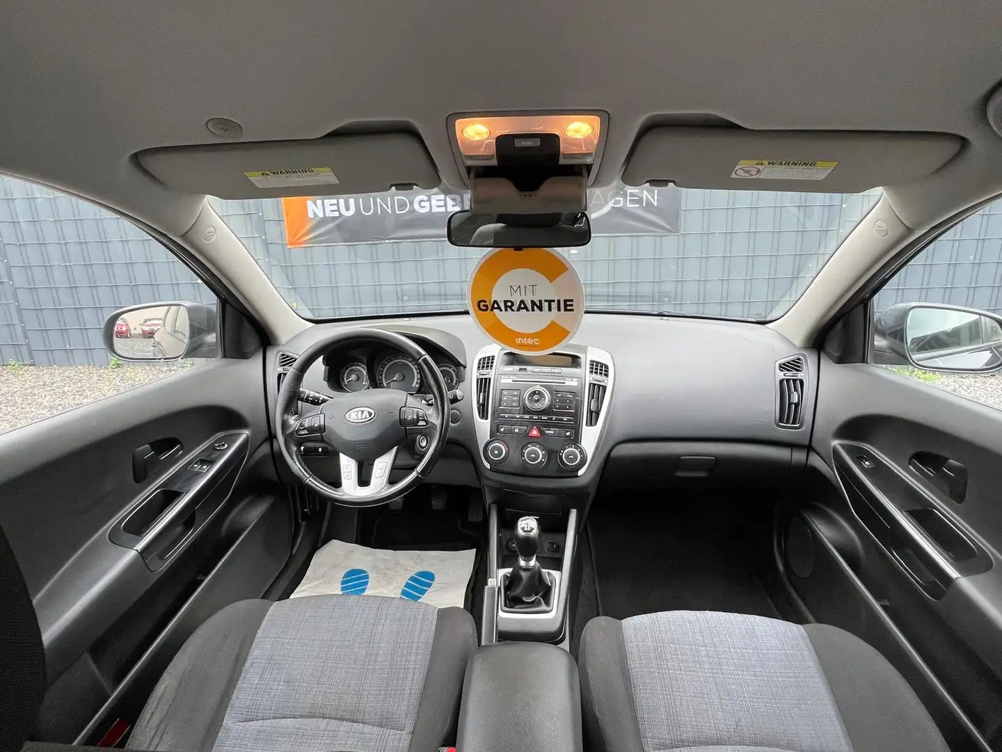 Vehicle image, number 13